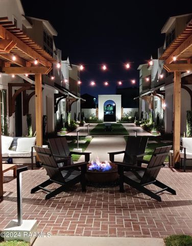 905 Broyles Street 400, Youngsville, LA 70592