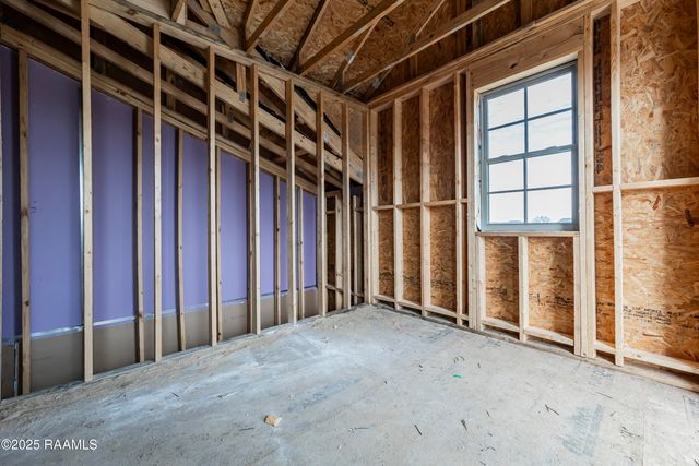 905 Broyles Street 400, Youngsville, LA 70592