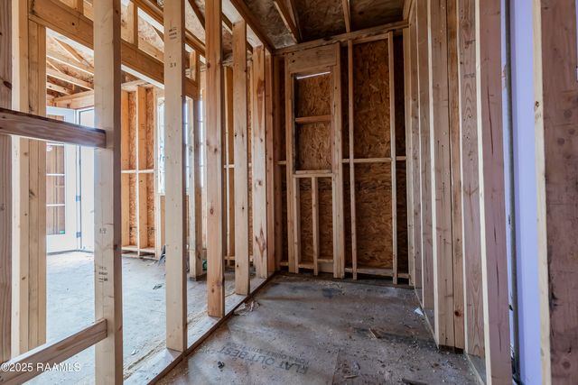 905 Broyles Street 400, Youngsville, LA 70592