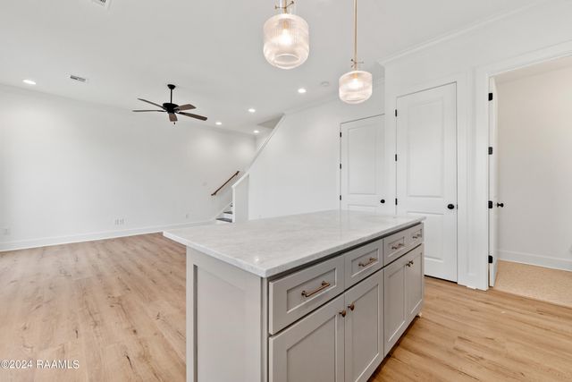 905 Broyles Street 400, Youngsville, LA 70592