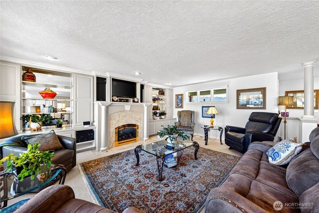 1911 Bay Place, Anacortes, WA 98221