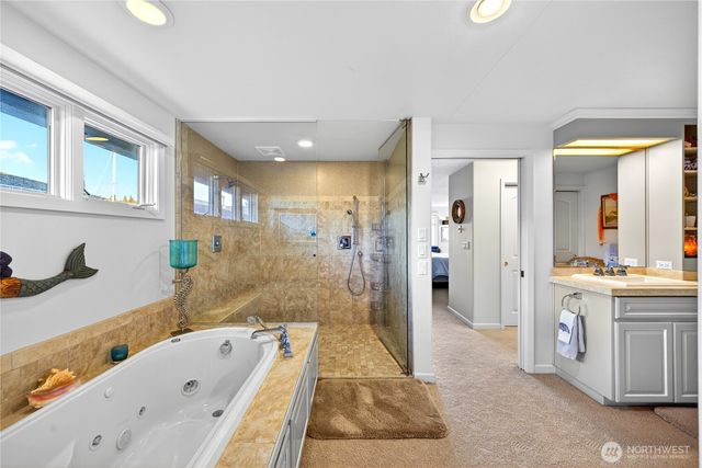 1911 Bay Place, Anacortes, WA 98221