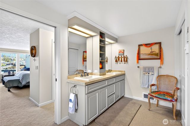 1911 Bay Place, Anacortes, WA 98221