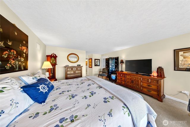 1911 Bay Place, Anacortes, WA 98221