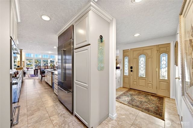 1911 Bay Place, Anacortes, WA 98221