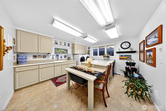 1911 Bay Place, Anacortes, WA 98221