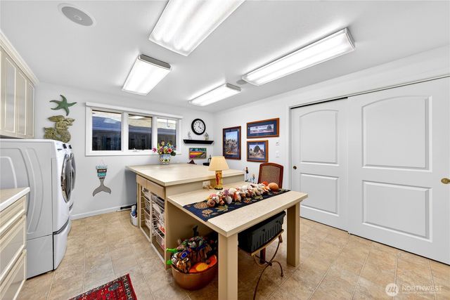 1911 Bay Place, Anacortes, WA 98221