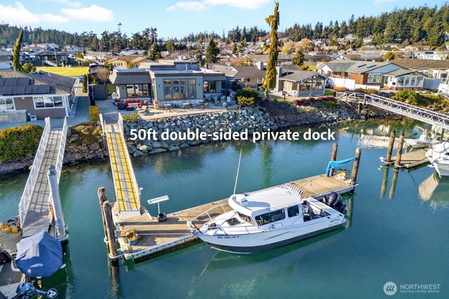 1911 Bay Place, Anacortes, WA 98221