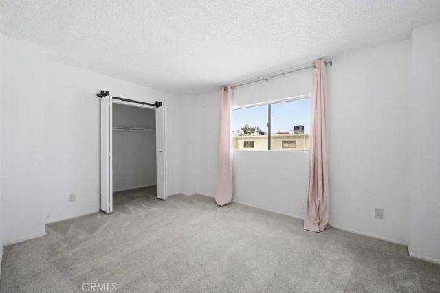 44200 Kingtree 16, Lancaster, CA 93534