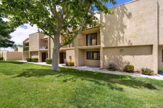 44200 Kingtree 16, Lancaster, CA 93534
