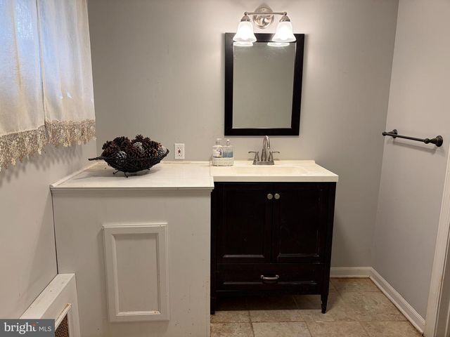 8 JUNE DRIVE, Bridgeton, NJ 08302