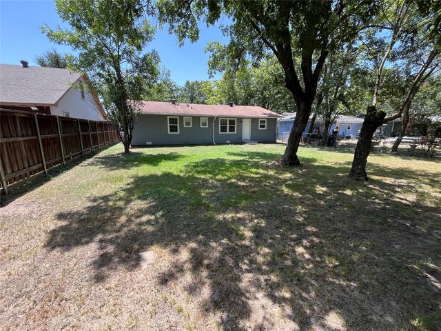 11303 Trail Lane, Balch Springs, TX 75180