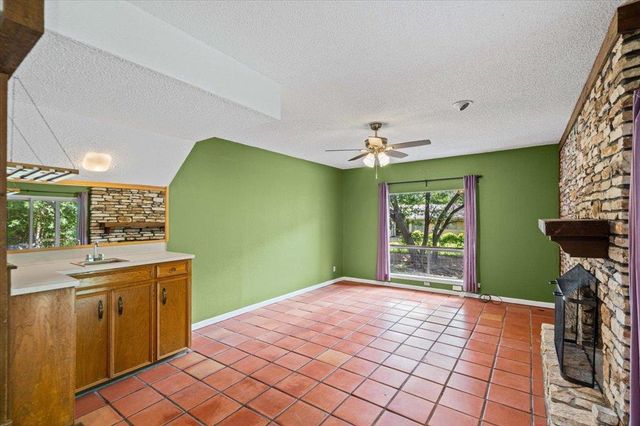 7229 S Brook DR, Austin, TX 78736
