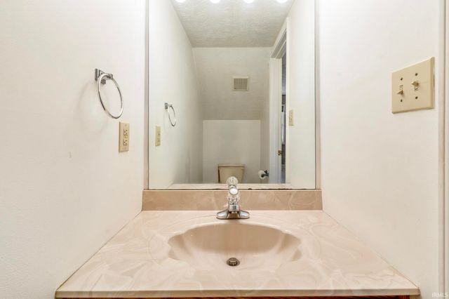 765 E Sherwood Hills Drive, Bloomington, IN 47401