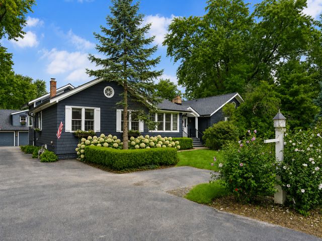 414 Chicago Avenue, Clarendon Hills, IL 60514