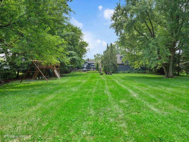 414 Chicago Avenue, Clarendon Hills, IL 60514