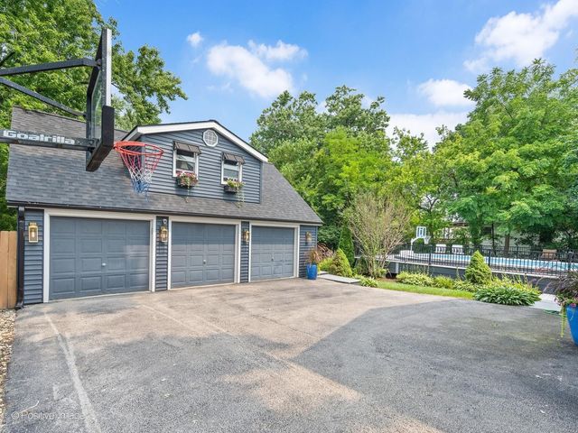 414 Chicago Avenue, Clarendon Hills, IL 60514