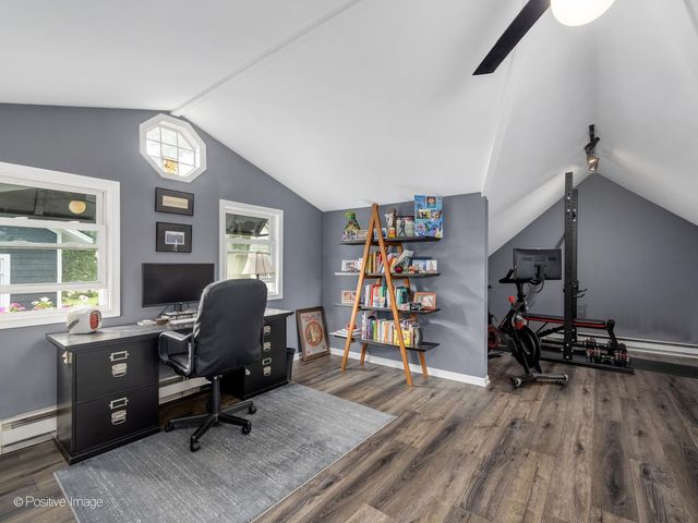 414 Chicago Avenue, Clarendon Hills, IL 60514