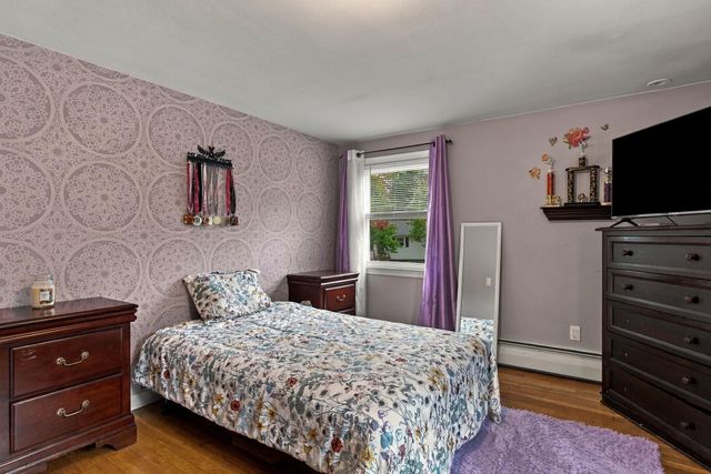 1 SCOTLAND Avenue, Salem, NH 03079