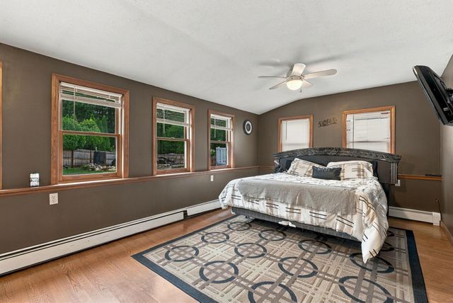 1 SCOTLAND Avenue, Salem, NH 03079