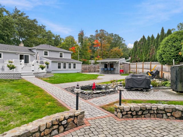1 SCOTLAND Avenue, Salem, NH 03079