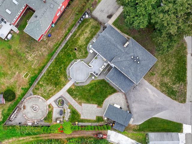 1 SCOTLAND Avenue, Salem, NH 03079