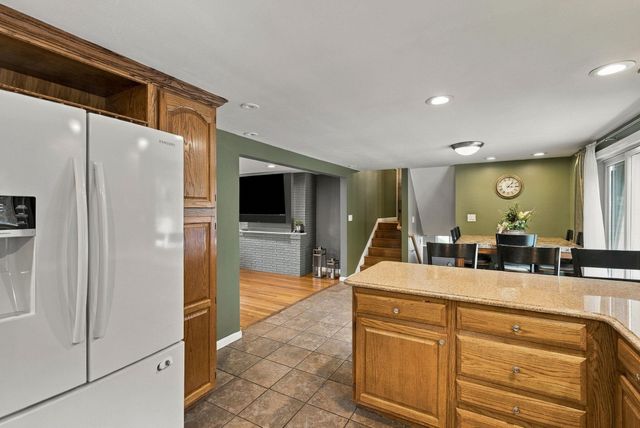 1 SCOTLAND Avenue, Salem, NH 03079