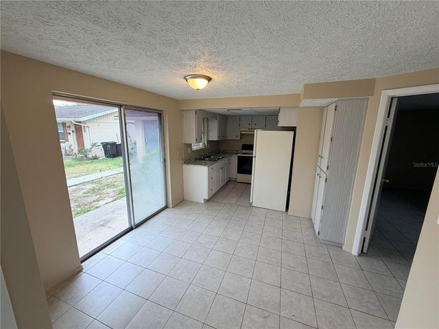 6330 PENNSYLVANIA AVENUE, New Port Richey, FL 34653