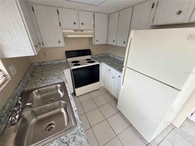 6330 PENNSYLVANIA AVENUE, New Port Richey, FL 34653