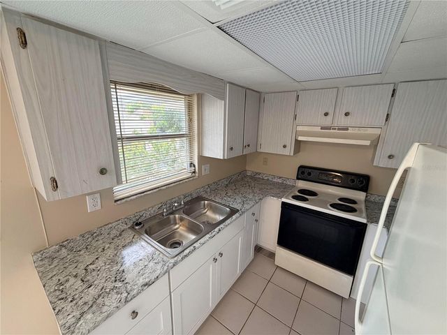 6330 PENNSYLVANIA AVENUE, New Port Richey, FL 34653