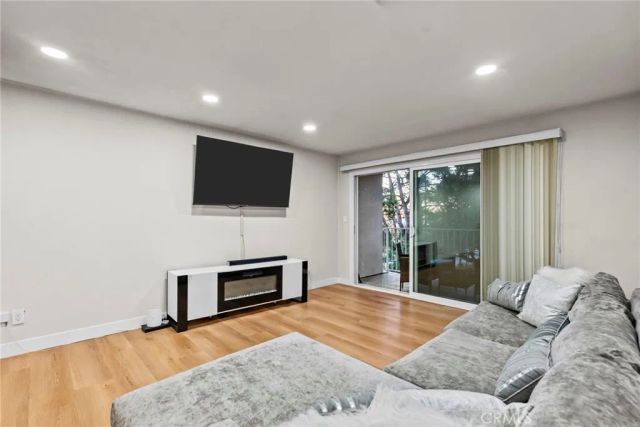 1108 Camino Real 406, Redondo Beach, CA 90277