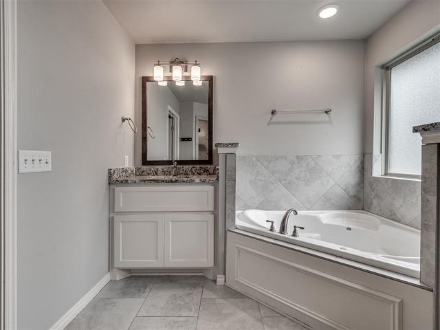 1305 N Storybrook Street, Mustang, OK 73064