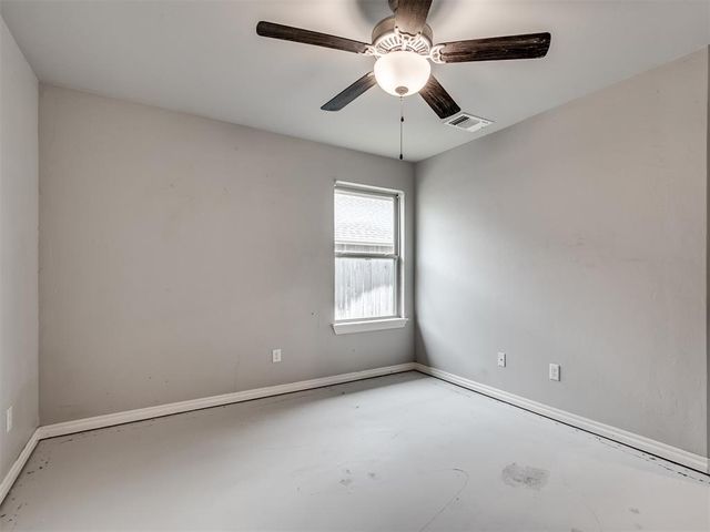 1305 N Storybrook Street, Mustang, OK 73064