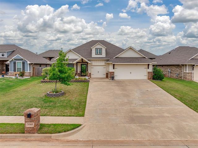 1305 N Storybrook Street, Mustang, OK 73064