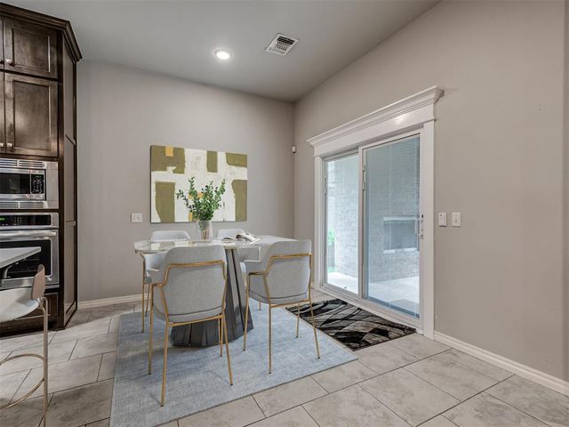 1305 N Storybrook Street, Mustang, OK 73064