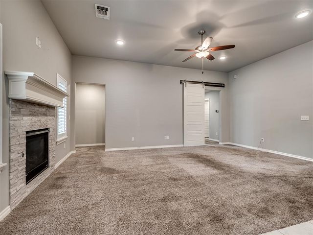 1305 N Storybrook Street, Mustang, OK 73064
