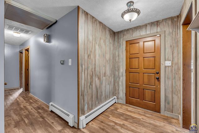 5421 SE 44th Ct, Tecumseh, KS 66542