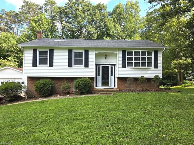 414 Oak Ridge Drive, Mount Airy, NC 27030