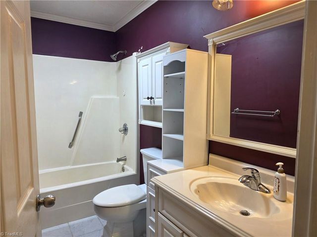 414 Oak Ridge Drive, Mount Airy, NC 27030