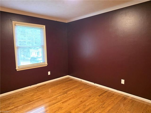 414 Oak Ridge Drive, Mount Airy, NC 27030