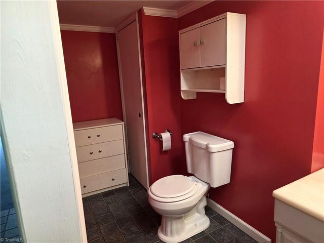414 Oak Ridge Drive, Mount Airy, NC 27030