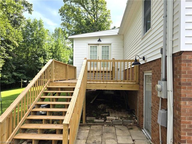 414 Oak Ridge Drive, Mount Airy, NC 27030