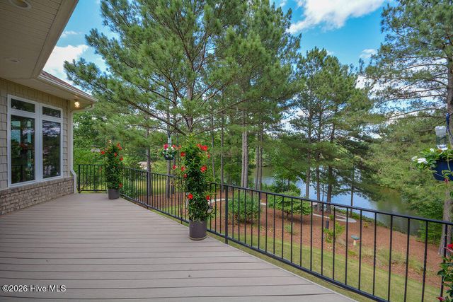 210 Beths Point, West End, NC 27376