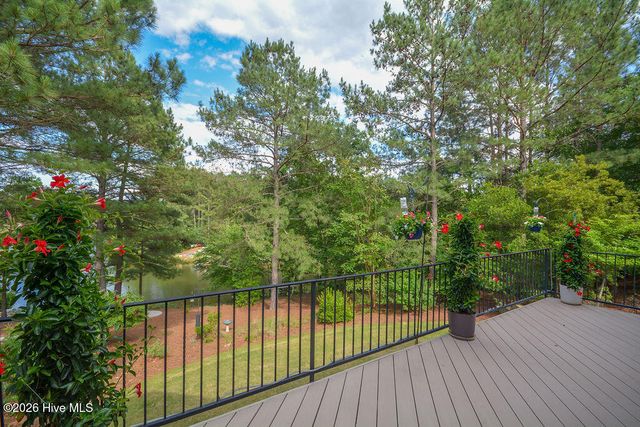 210 Beths Point, West End, NC 27376