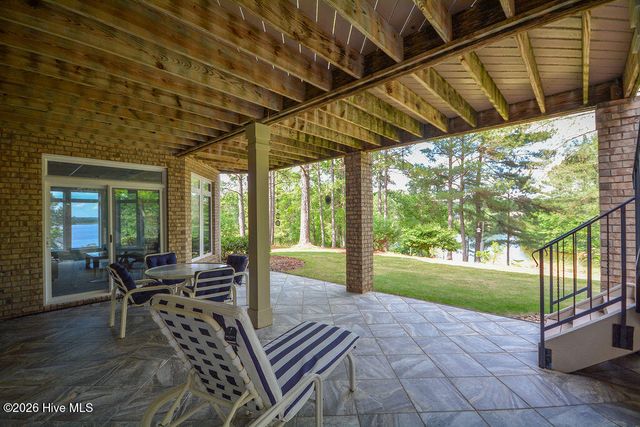 210 Beths Point, West End, NC 27376