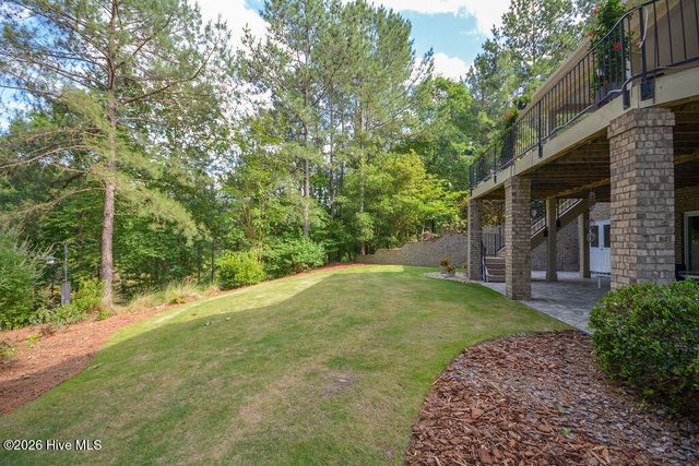 210 Beths Point, West End, NC 27376