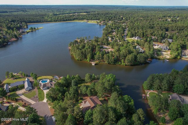 210 Beths Point, West End, NC 27376