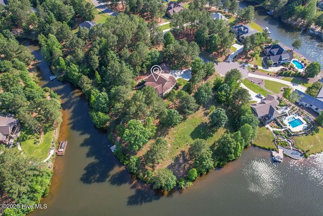 210 Beths Point, West End, NC 27376