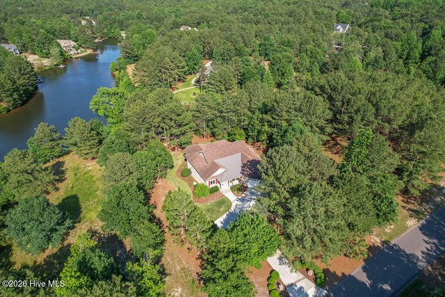 210 Beths Point, West End, NC 27376