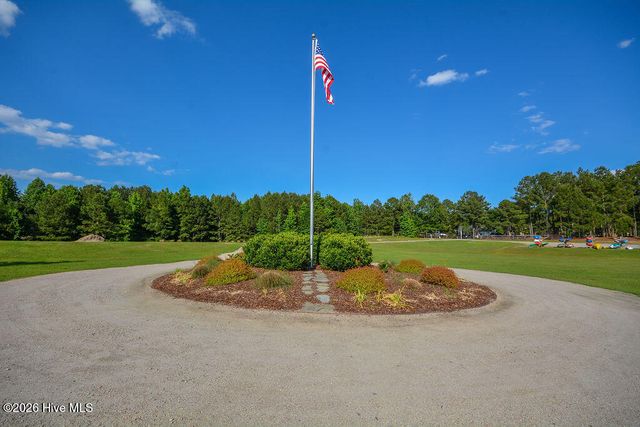 210 Beths Point, West End, NC 27376